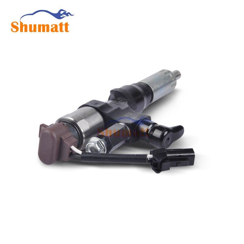 Remanufactured Diesel Fuel Injector 095000-5963 for 23910-1400,23670-E0300,23670-E0301 , 5-86520263-0 Engine